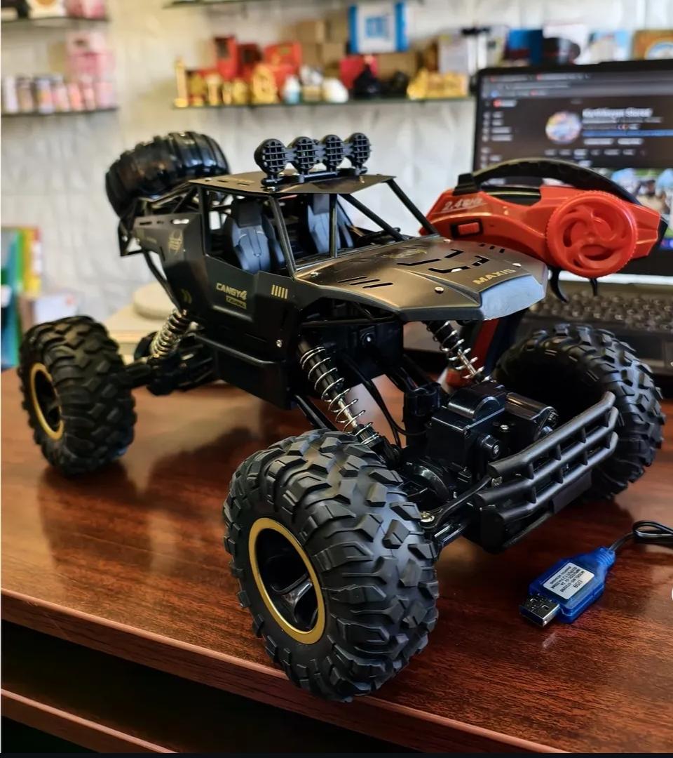 Little Monster Comes Home – Rock Crawler RC Car