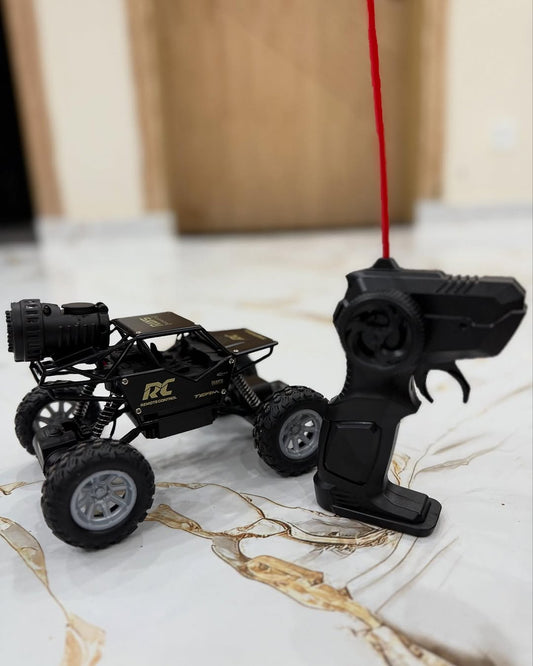 Little Monster Comes Home – Rock Crawler RC Car